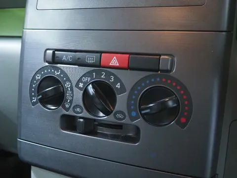 Toyota Pixis Space