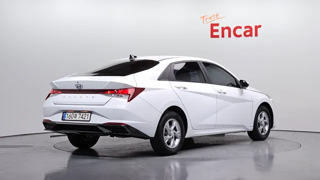 Hyundai Elantra (Avante)