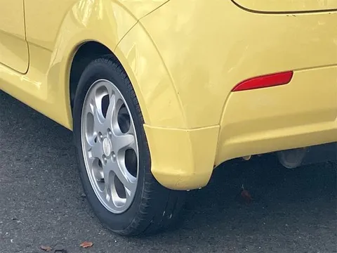 Subaru R1