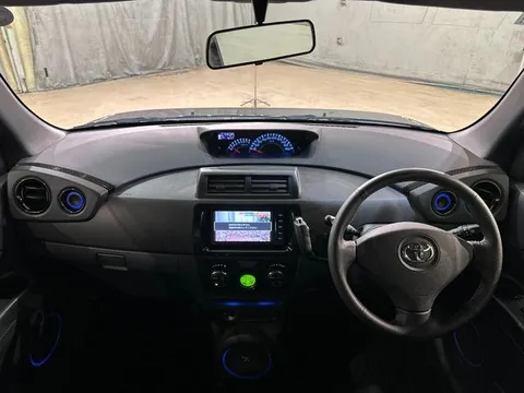 Toyota bB