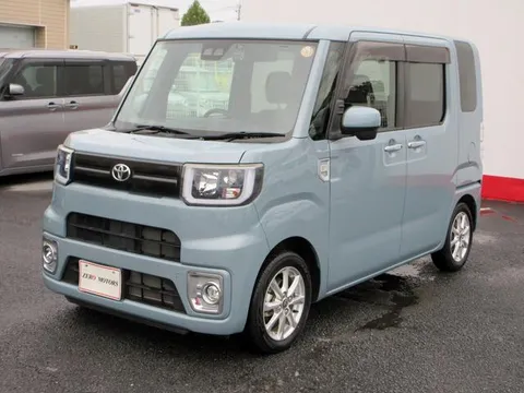 Toyota Pixis Mega
