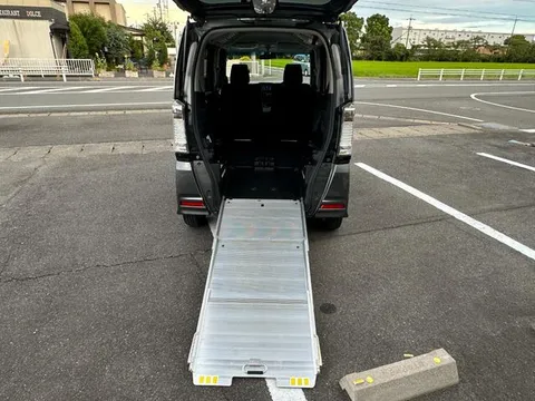 Honda N-BOX Plus Custom