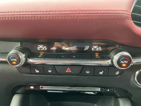 Mazda MAZDA3 Fastback