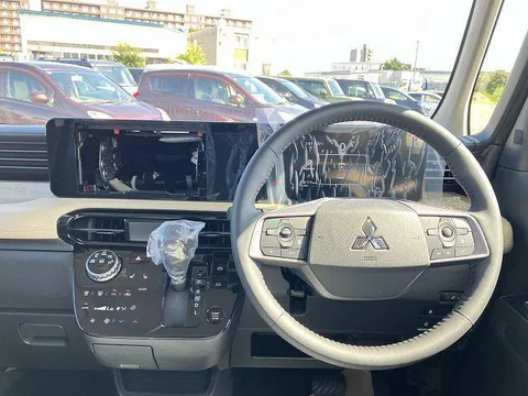 Mitsubishi Delica Mini