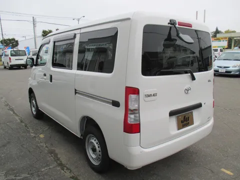 Toyota TownAce Van