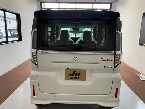Suzuki Spacia Custom