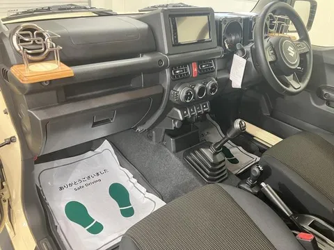 Suzuki Jimny Sierra