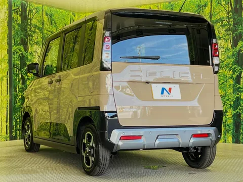 Mitsubishi Delica Mini