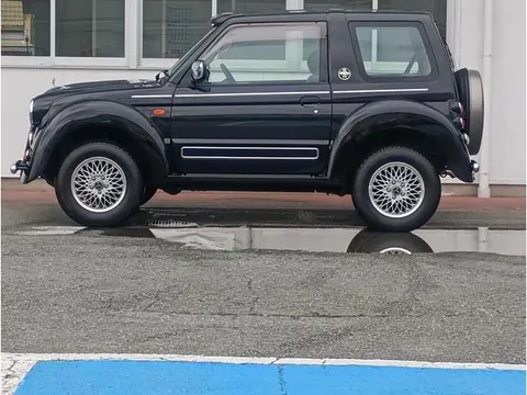 Mitsubishi Pajero JR