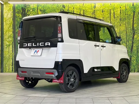Mitsubishi Delica Mini