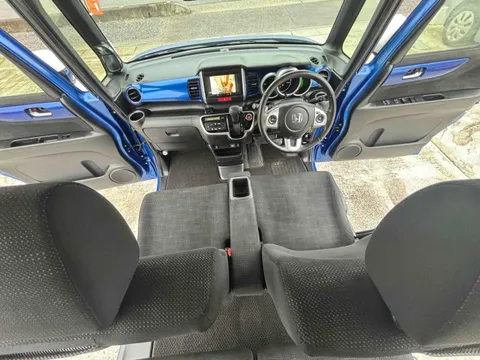 Honda N-BOX Plus