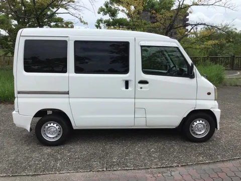 Mitsubishi Minicab Van