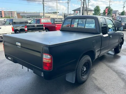 Toyota Hilux Sports Pick Up