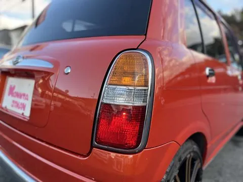 Daihatsu Mira Gino