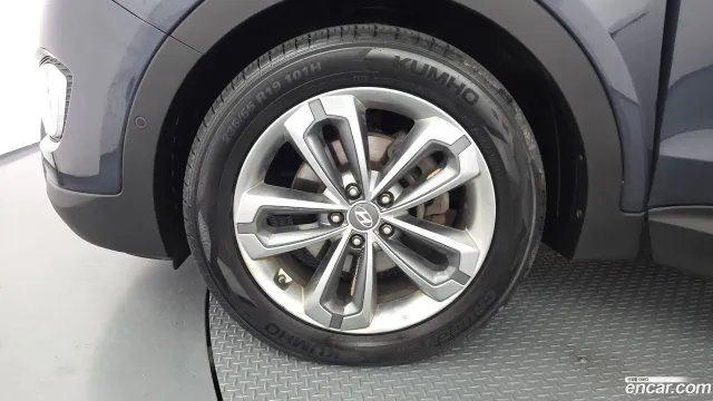 Hyundai Grand Santa Fe (Maxcruz)