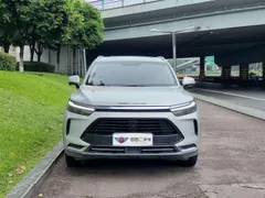 BAIC X7