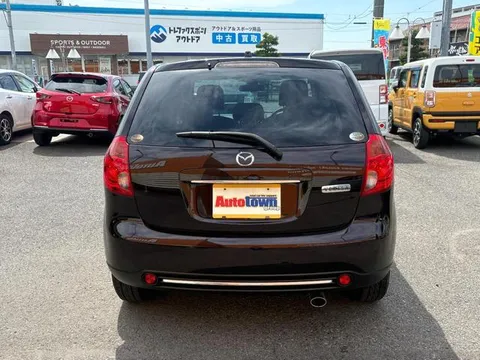 Mazda Verisa