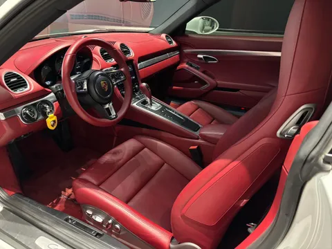 Porsche 718