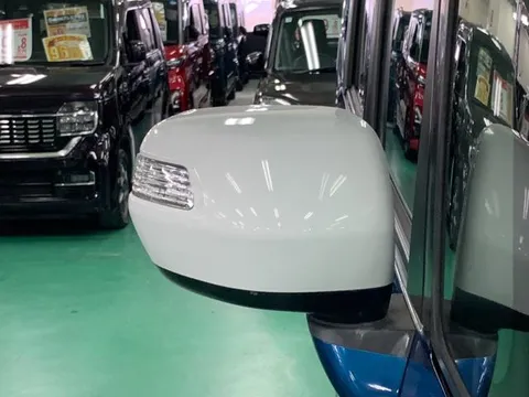 Honda N-BOX Plus