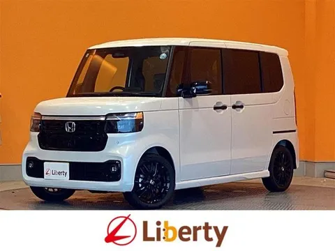 Honda N-BOX Custom