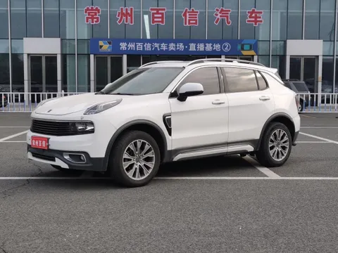 Lynk & Co 01