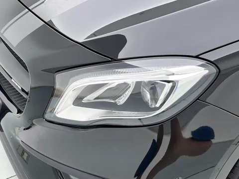 Mercedes-Benz Mercedes-Benz GLA