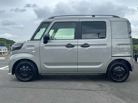 Suzuki Spacia Base