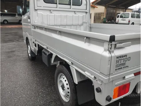 Nissan Clipper Truck