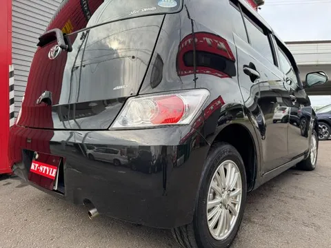 Toyota bB
