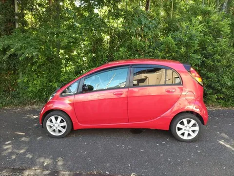 Mitsubishi I