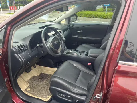 Lexus