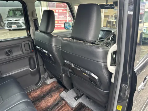 Suzuki Spacia Custom