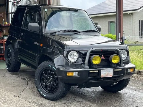 Mitsubishi Pajero JR
