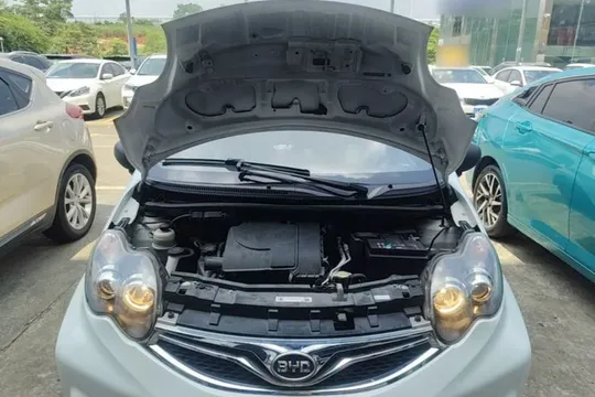 BYD F0