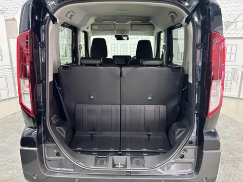 Suzuki Spacia Gear