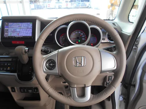 Honda N-BOX Slash