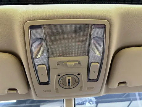 Hongqi H7