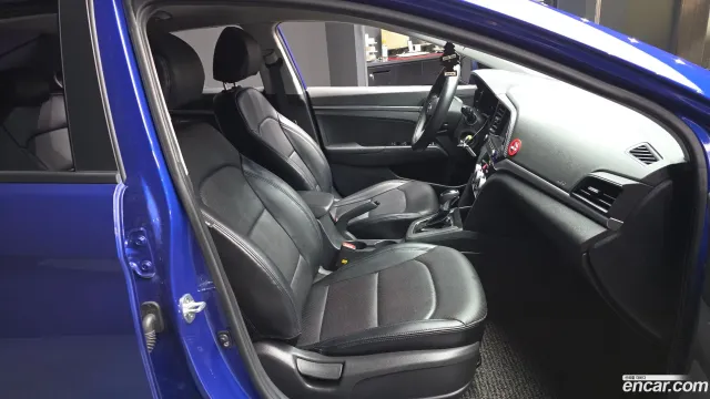 Hyundai Elantra (Avante)