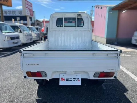 Mitsubishi Minicab Truck