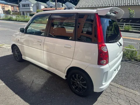 Subaru Pleo