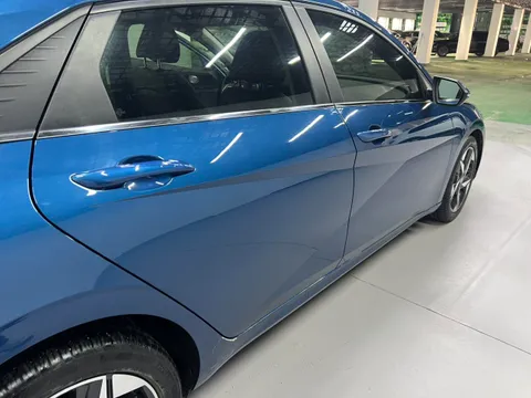 Hyundai Elantra (Avante)