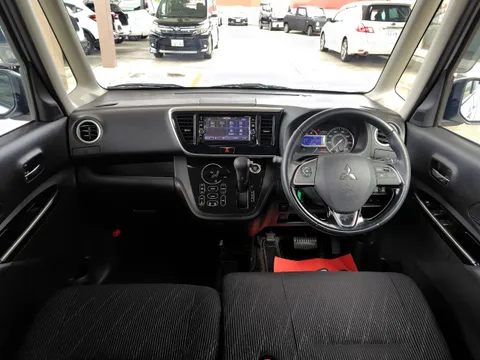 Mitsubishi eK Space Custom