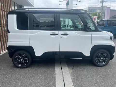 Mitsubishi Delica Mini