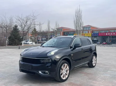 Lynk & Co 01
