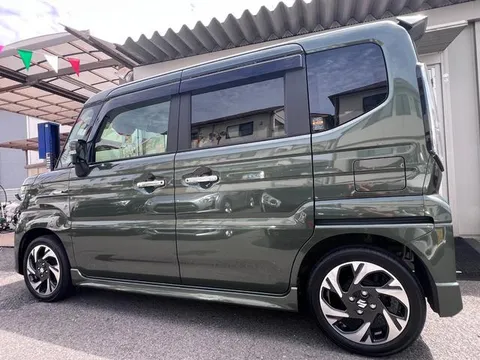 Suzuki Spacia Custom