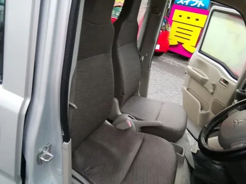 Mitsubishi Minicab Van