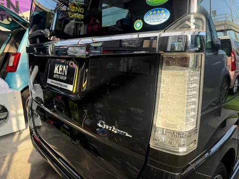 Honda N-BOX Custom