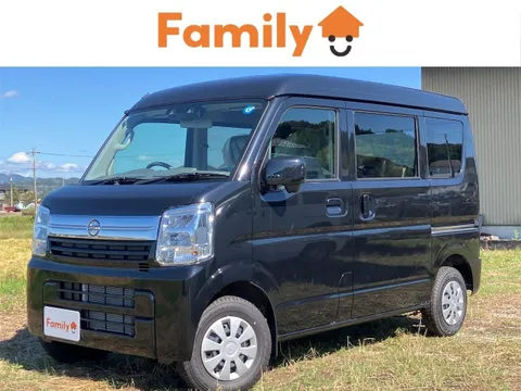 Nissan Clipper Van