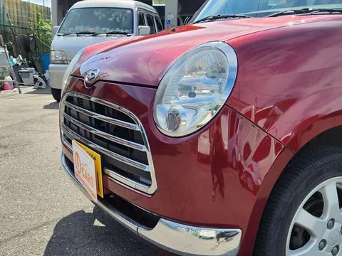 Daihatsu Mira Gino