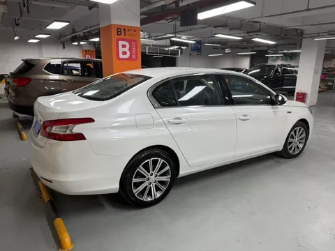 Peugeot 408